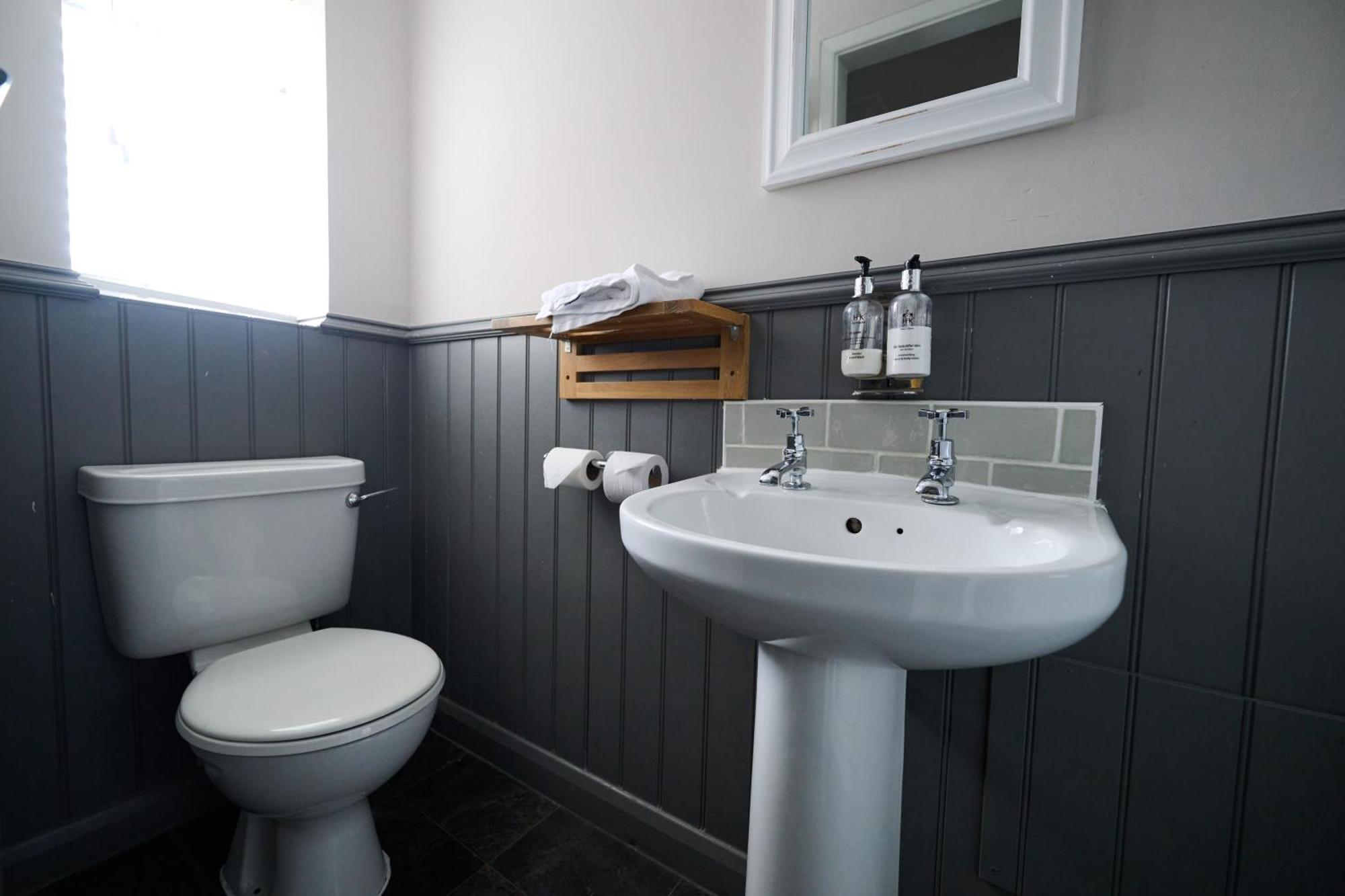 White Hart, Newmarket By Marston'S Inns Exteriér fotografie