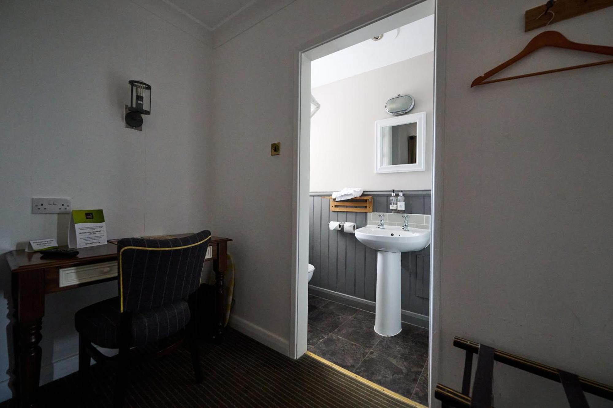 White Hart, Newmarket By Marston'S Inns Exteriér fotografie