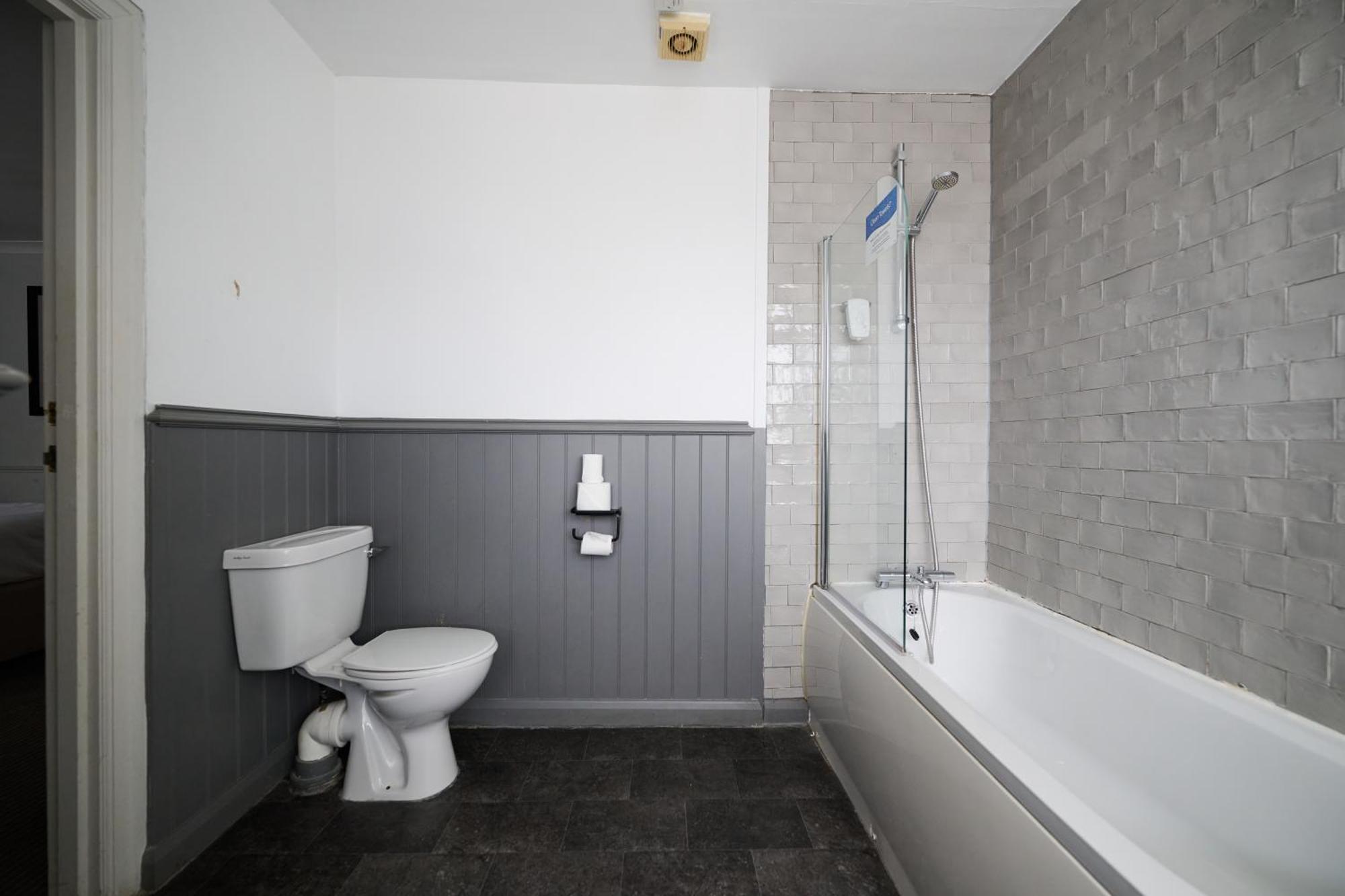 White Hart, Newmarket By Marston'S Inns Exteriér fotografie