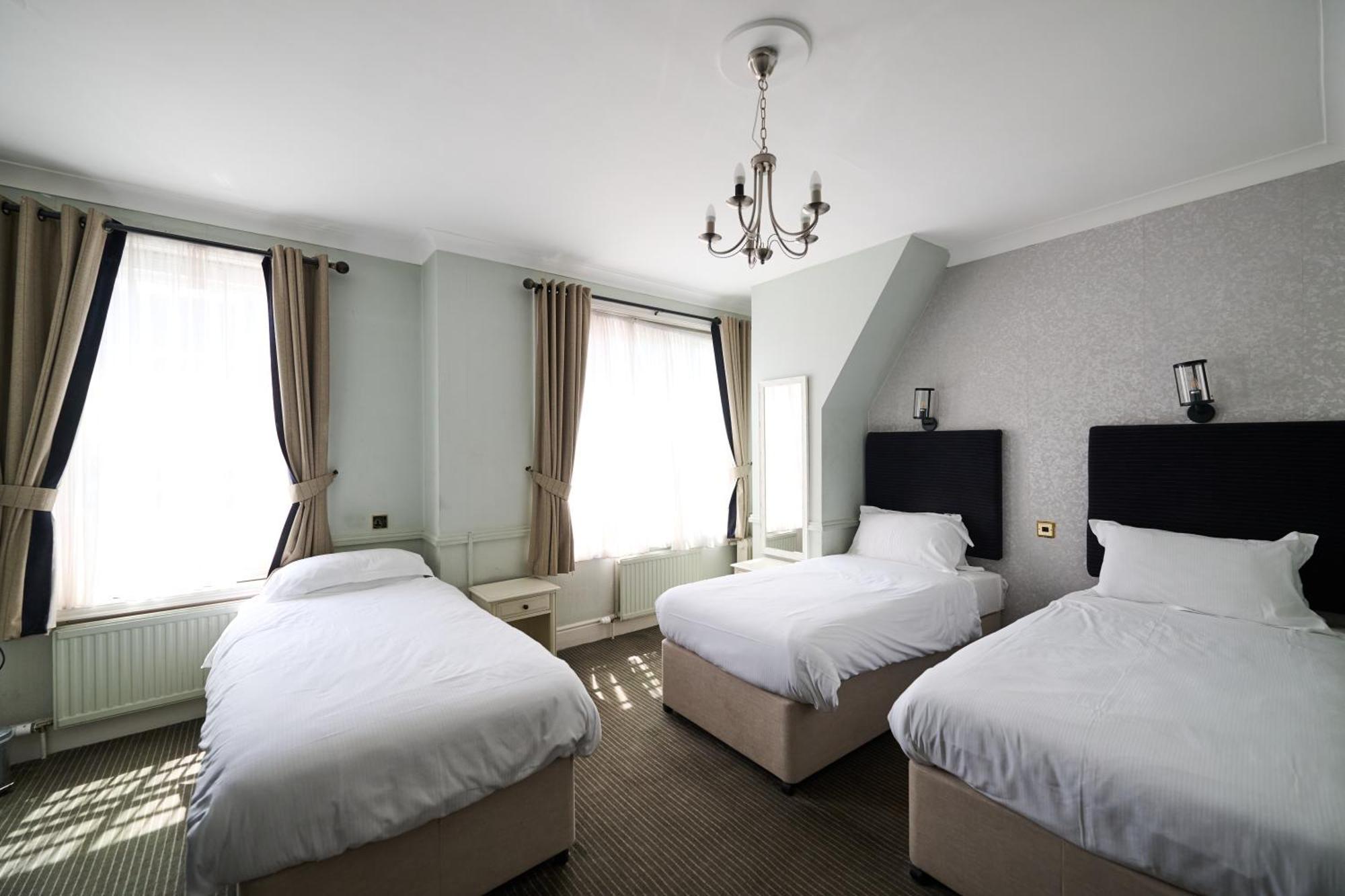 White Hart, Newmarket By Marston'S Inns Exteriér fotografie
